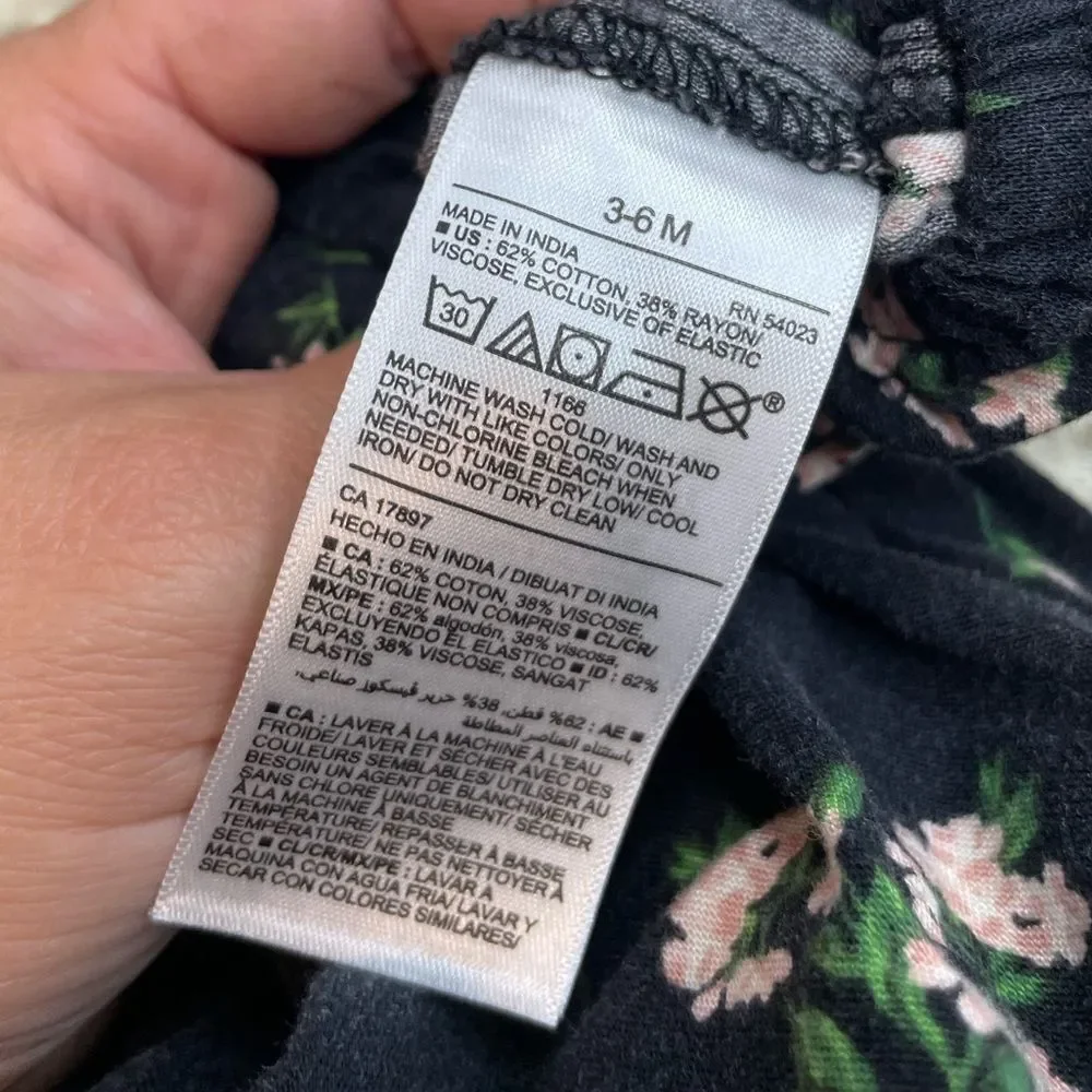5 for $25🔥Old Navy Floral Black Jumpsuit Baby Girl Size‎ 3-6 Months